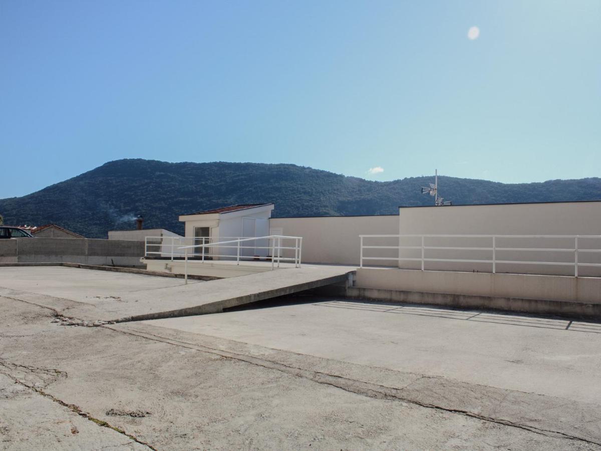 Apartments And Rooms Mato Neum Esterno foto