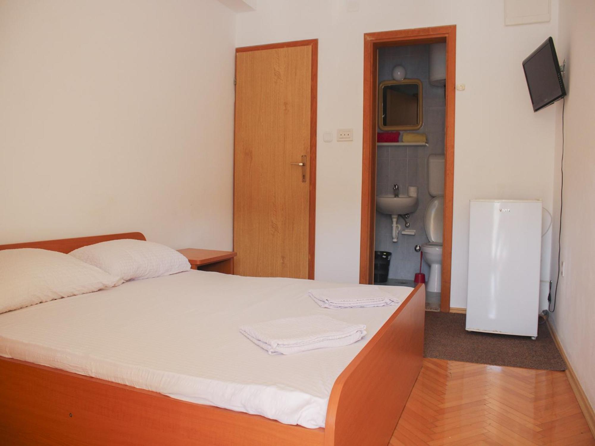 Apartments And Rooms Mato Neum Camera foto
