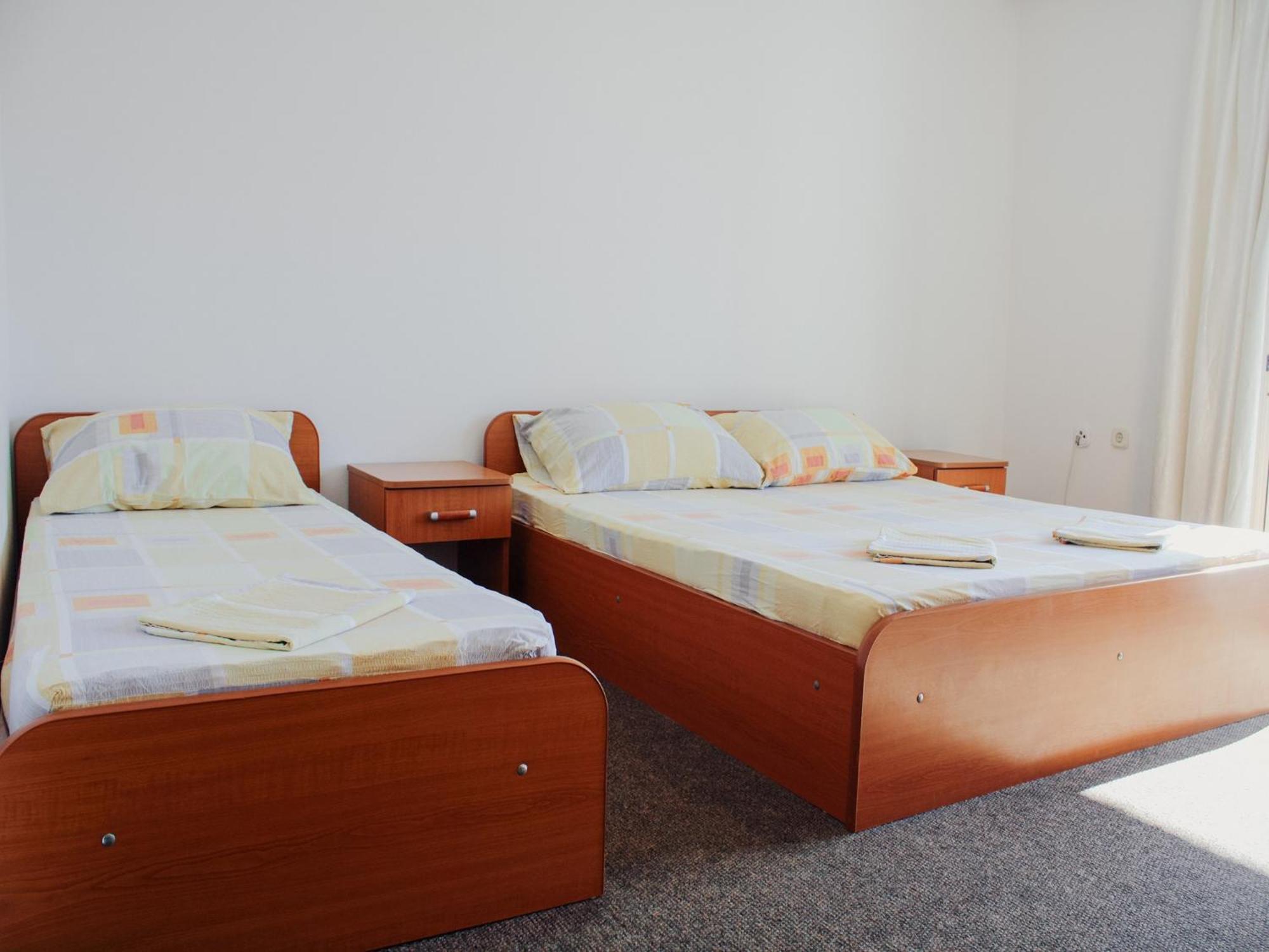 Apartments And Rooms Mato Neum Camera foto