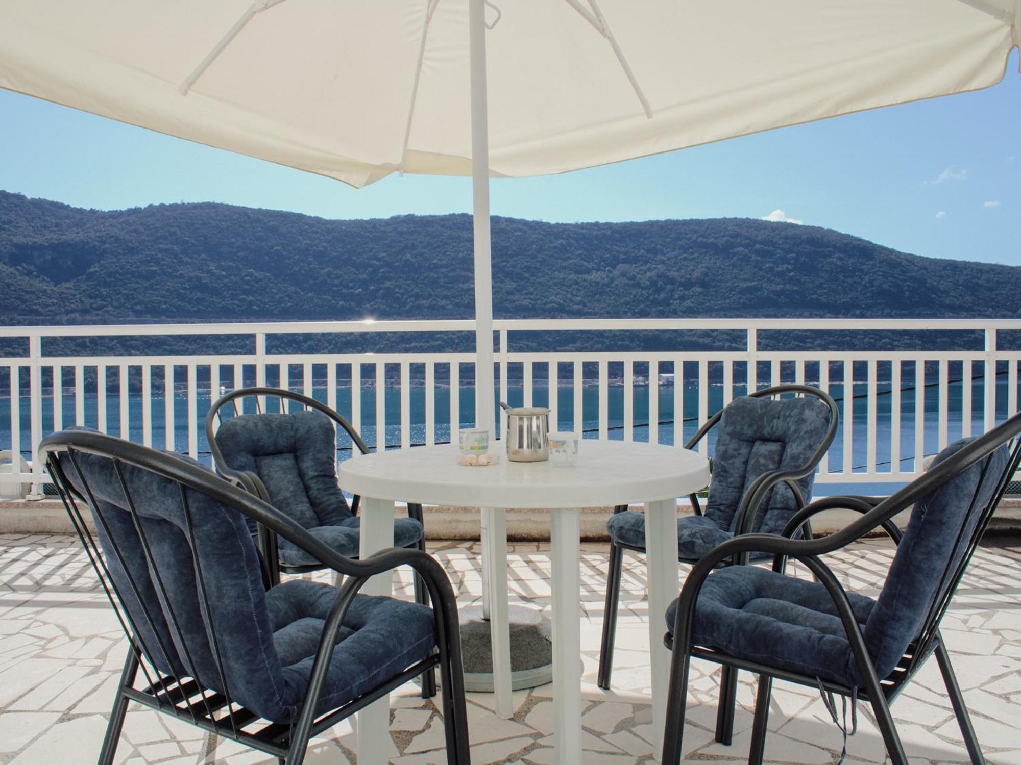 Apartments And Rooms Mato Neum Camera foto