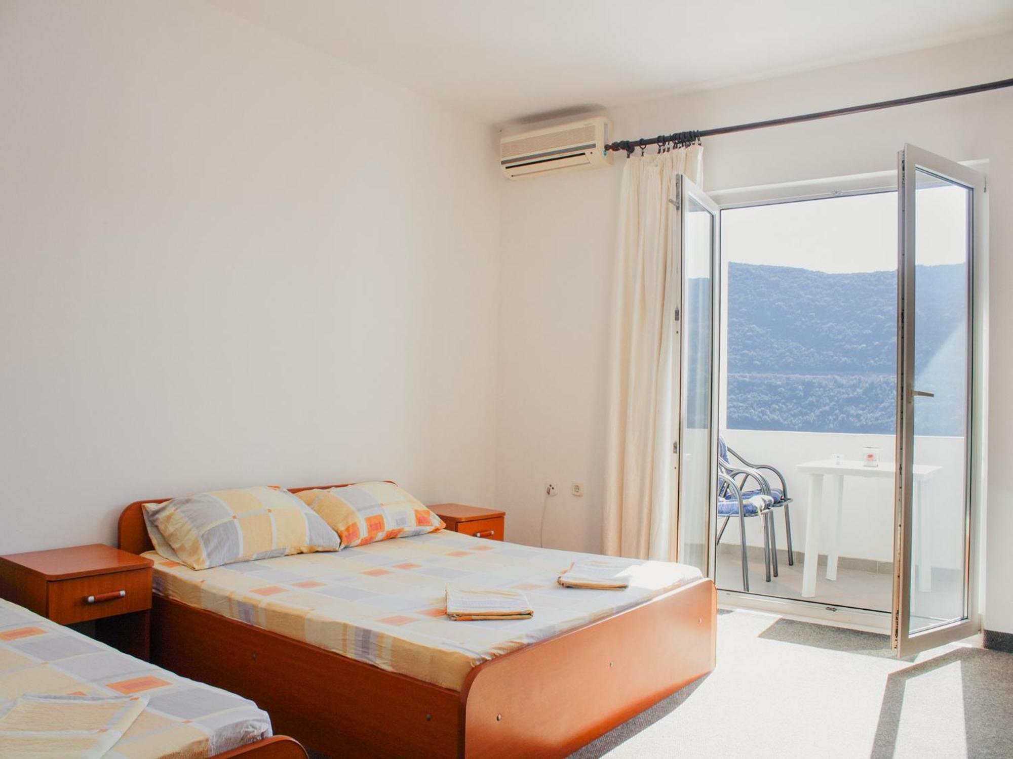 Apartments And Rooms Mato Neum Camera foto